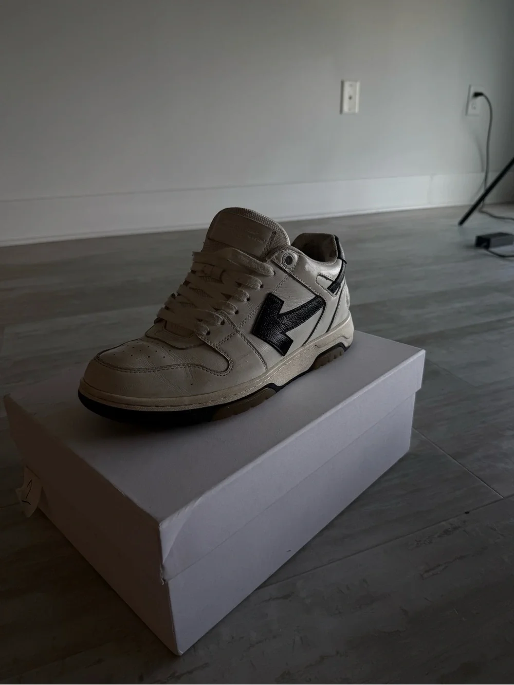 Off-White White Leather Low-Top Sneaker with Black Accent